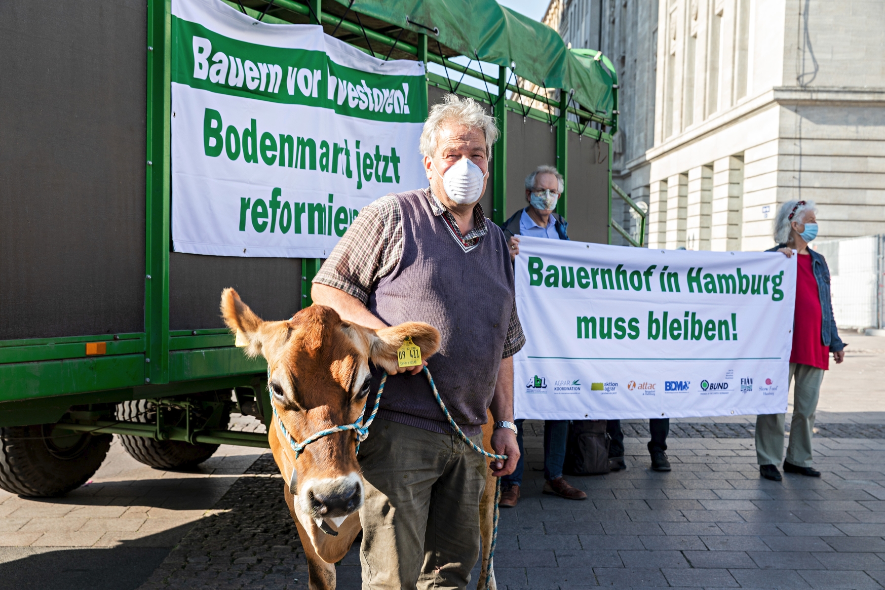 DEU, Hamburg, 2020, 22.09.2020, Aktion der AbL (Arbeitsgemeinschaft bäuerliche Landwirtschaft) auf dem Rathausmarkt Hamburg, Copyright : Fred Dott, http://www.freddott.de